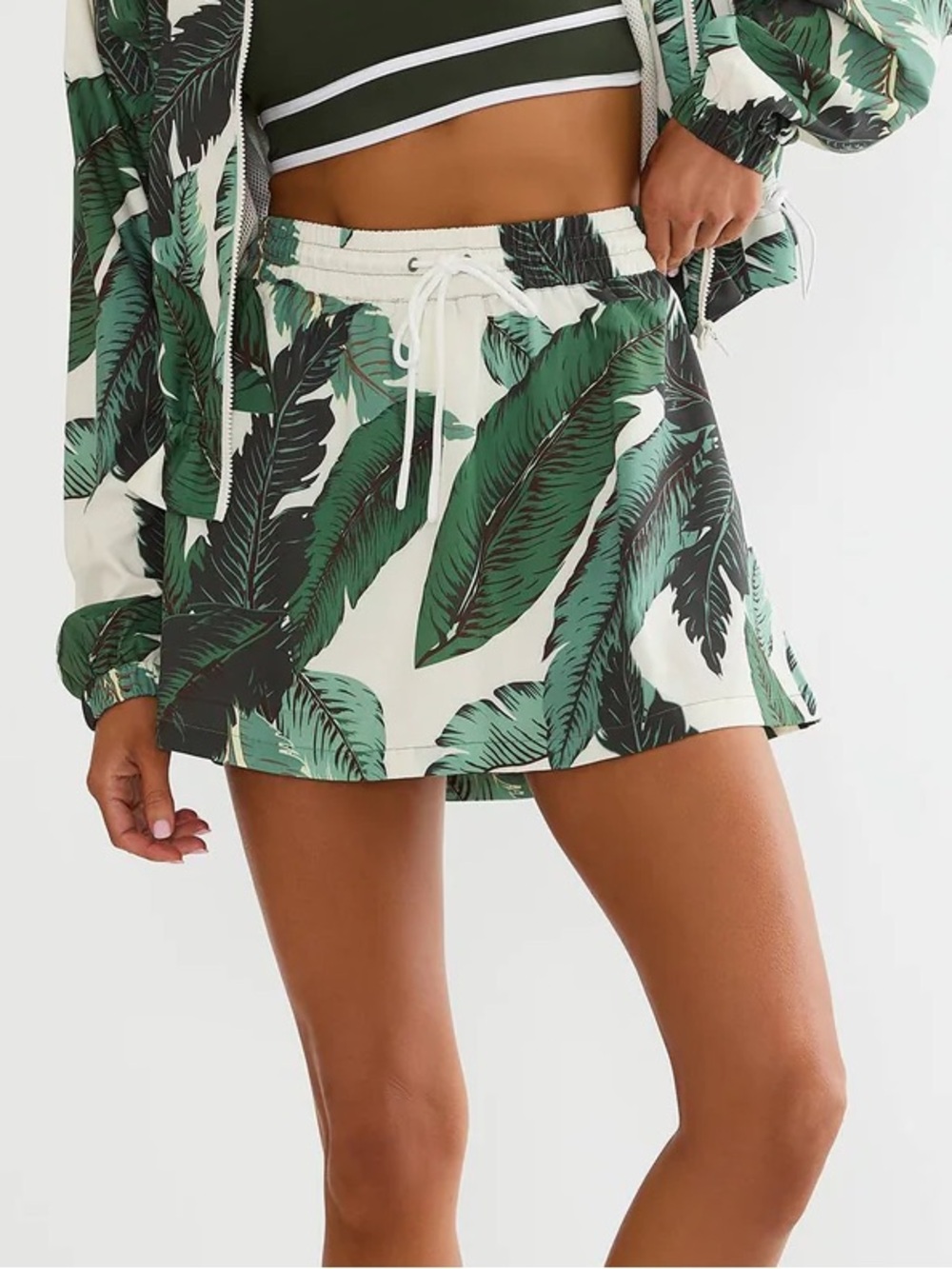 NWT Beach Riot Clyde Skirt Tropical Banana Palms Skort Built In Shorts Small